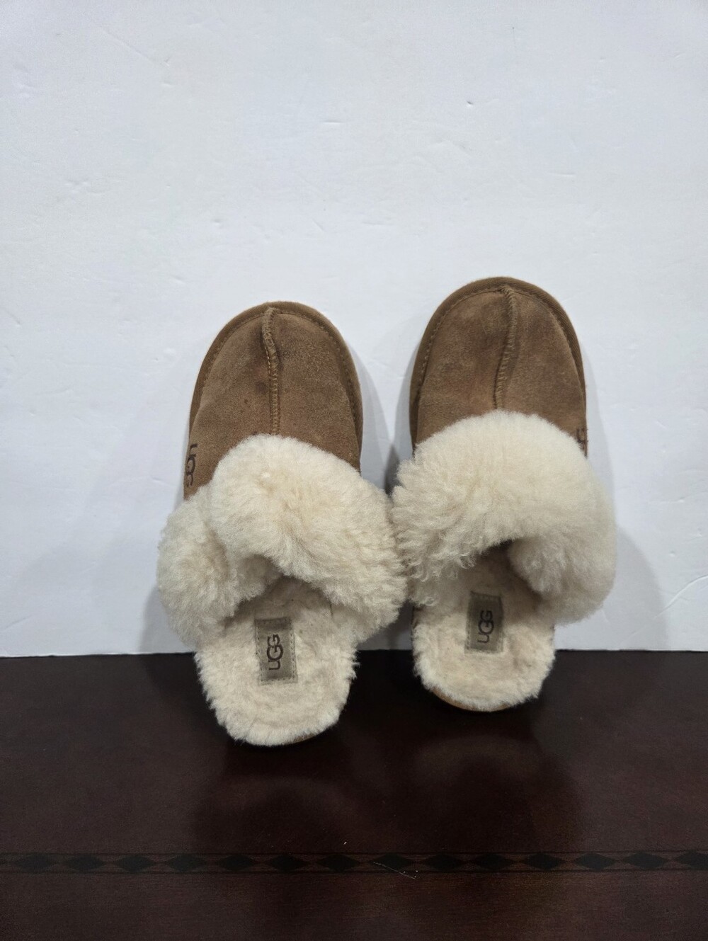 UGG Kids Chestnut Suede Shearling Clog Slippers Sz.2